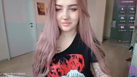 traumfrau Kira angel face devil eyes I SELL A LOT VIDEO IN GALLERY online show from February 11, 2026, 11:04 am