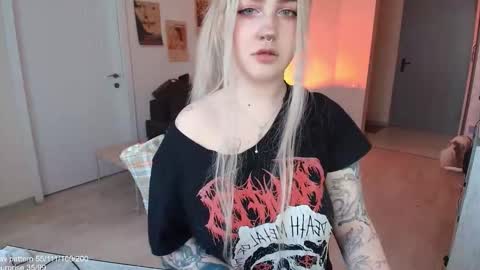 traumfrau Kira angel face devil eyes I SELL A LOT VIDEO IN GALLERY online show from March 23, 2026, 1:26 pm