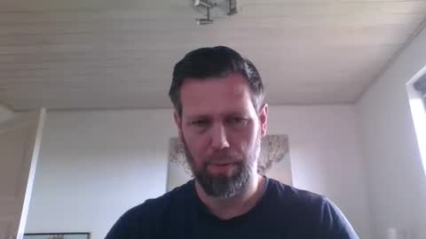 Snapshot of gottalop chatting on April 3, 2026, 10:02 am gottalop online show from April 3, 2026, 10:02 am