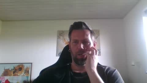 Snapshot of gottalop chatting on June 3, 2026, 4:23 pm gottalop online show from June 3, 2026, 4:23 pm