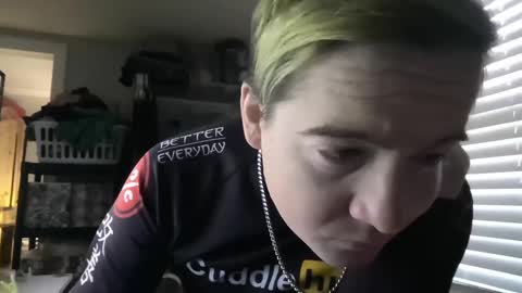 Snapshot of grabmybutt420 chatting on October 8, 2025, 12:19 am grabmybutt420 online show from October 8, 2025, 12:19 am