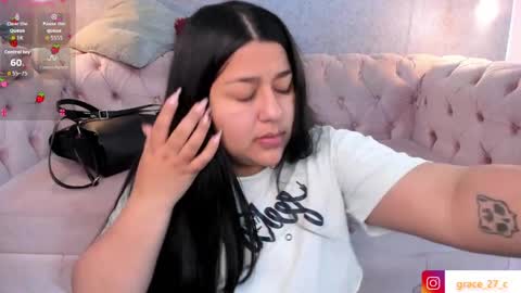 Snapshot of grace77_ chatting on June 6, 2026, 12:32 pm Grace online show from June 6, 2026, 12:32 pm