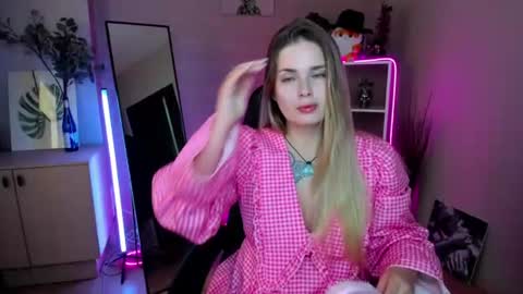 Snapshot of grace_floral chatting on June 27, 2026, 8:19 am Grace online show from June 27, 2026, 8:19 am