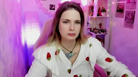 Snapshot of grace_floral chatting on July 2, 2026, 8:42 am Grace online show from July 2, 2026, 8:42 am