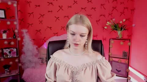 Grace Glamour online show from December 15, 2024, 5:23 am
