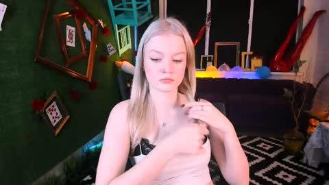 Grace Glamour online show from October 16, 2025, 5:19 am