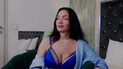 gracemontclair online show from May 11, 2026, 4:04 pm