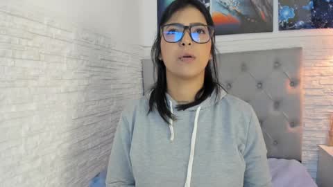 Gracey Milf online show from January 3, 2025, 11:03 am