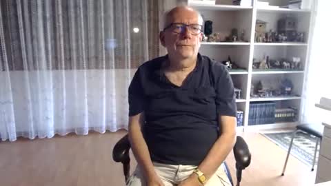 Snapshot of grandpach chatting on May 21, 2026, 1:40 pm grandpach online show from May 21, 2026, 1:40 pm