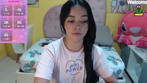 Snapshot of gray_sophiee chatting on May 1, 2026, 10:03 pm Sophie Gray online show from May 1, 2026, 10:03 pm