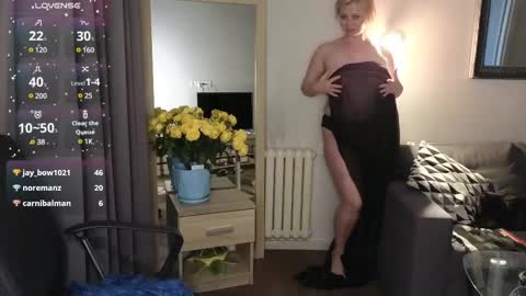 Snapshot of gray_swann chatting on February 18, 2025, 1:44 pm Ray online show from February 18, 2025, 1:44 pm