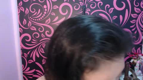 Isabella online show from February 16, 2026, 11:17 am