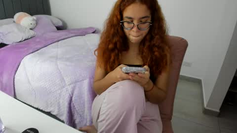 GreciaRuiz online show from March 9, 2025, 11:03 pm