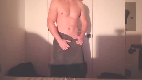 Snapshot of green821821 chatting on March 7, 2025, 1:20 am green821821 online show from March 7, 2025, 1:20 am