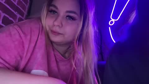 Snapshot of green_eyes_twinkl chatting on August 9, 2026, 11:09 pm Lina 3 online show from August 9, 2026, 11:09 pm