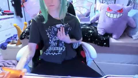 GreenEyedLovexo online show from November 15, 2025, 3:04 am