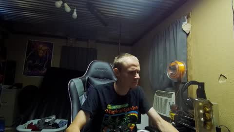 Greenlungs8195 online show from October 8, 2025, 8:56 am