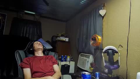 Greenlungs8195 online show from October 18, 2025, 7:03 pm