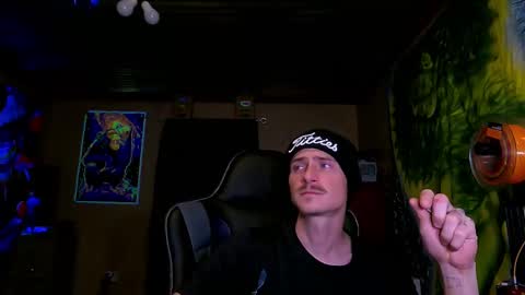 Greenlungs8195 online show from November 5, 2025, 7:30 am