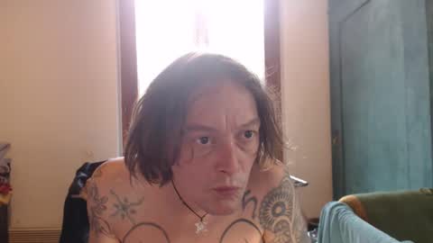 Greenmoon online show from October 20, 2025, 9:43 am