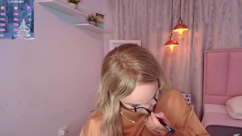   online show from December 6, 2024, 7:23 pm