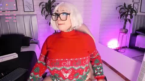   online show from December 2, 2025, 7:09 pm