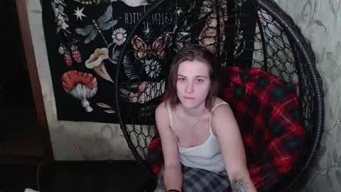 Snapshot of greenwitch9 chatting on February 3, 2026, 12:10 pm Lina online show from February 3, 2026, 12:10 pm