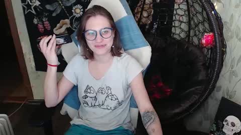 Snapshot of greenwitch9 chatting on March 19, 2026, 10:52 am Lina online show from March 19, 2026, 10:52 am