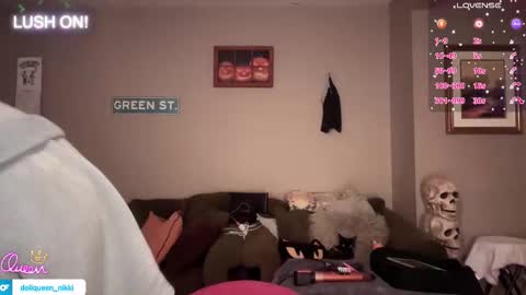 Snapshot of greenxxxqueen chatting on January 10, 2026, 4:36 am SexQueen Nikki online show from January 10, 2026, 4:36 am