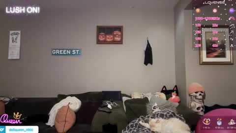 Snapshot of greenxxxqueen chatting on February 11, 2026, 9:25 am SexQueen Nikki online show from February 11, 2026, 9:25 am