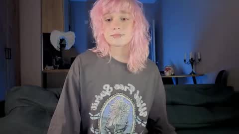 Greg-independent model online show from April 2, 2026, 9:34 pm