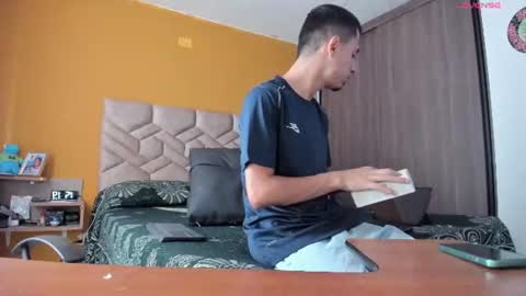 Snapshot of gregorymancini chatting on July 18, 2026, 8:12 pm gregorymancini online show from July 18, 2026, 8:12 pm