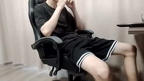 Felix online show from October 15, 2025, 11:32 am