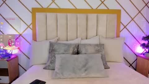 Greta Velvet  online show from November 15, 2025, 8:05 pm