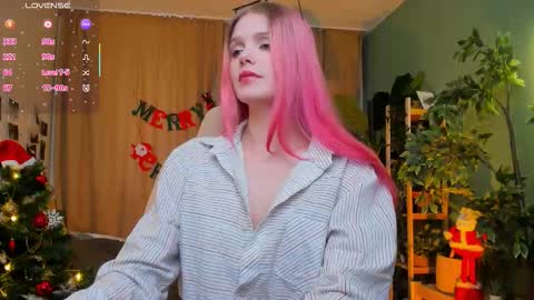 gretchen_mol online show from December 20, 2025, 7:37 am