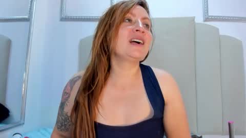 Marcela online show from September 25, 2025, 8:40 am