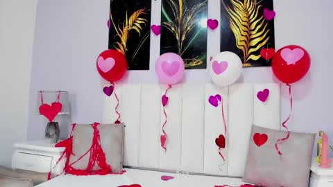 Snapshot of greymarii chatting on February 14, 2025, 2:23 pm Marii online show from February 14, 2025, 2:23 pm