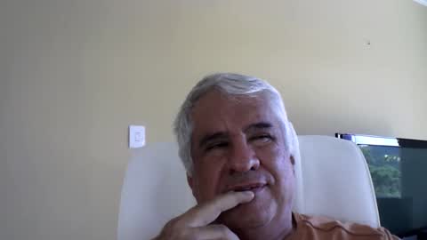 grisa01 online show from April 5, 2026, 2:03 pm