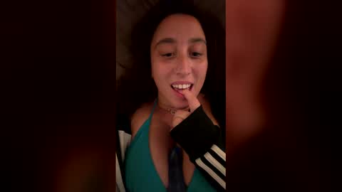 Snapshot of grkgirlgoodgirl chatting on March 2, 2026, 4:25 am grkgirlgoodgirl online show from March 2, 2026, 4:25 am