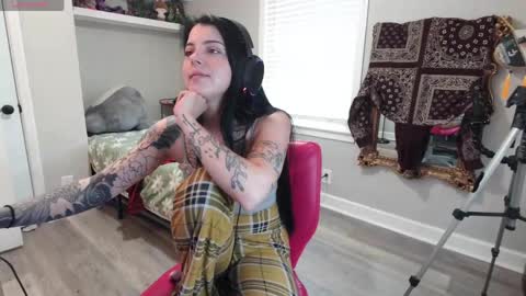 grumpytwo online show from April 18, 2026, 10:21 pm