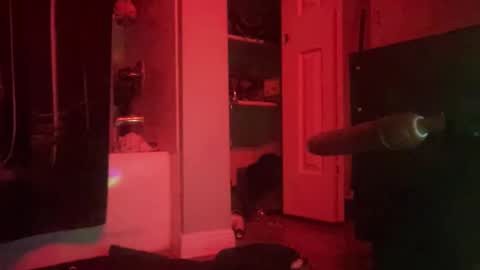 Snapshot of gswaze12 chatting on November 16, 2025, 10:32 am GSwaze online show from November 16, 2025, 10:32 am