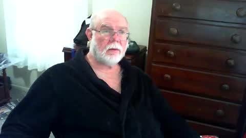 Snapshot of gtnolder60 chatting on April 19, 2026, 10:45 pm Gary online show from April 19, 2026, 10:45 pm