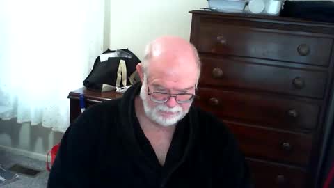 Snapshot of gtnolder60 chatting on April 26, 2026, 11:52 am Gary online show from April 26, 2026, 11:52 am