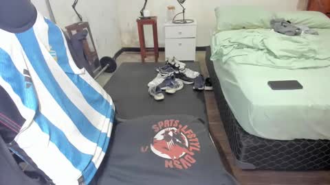 guachin_new online show from January 30, 2025, 6:43 pm