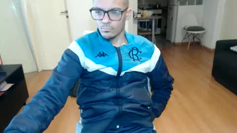guachin_new online show from June 10, 2026, 3:29 am