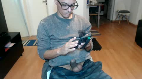 Snapshot of guachin_new chatting on June 25, 2026, 5:07 am guachin_new online show from June 25, 2026, 5:07 am