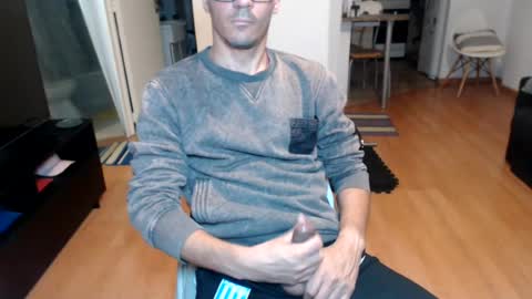 Snapshot of guachin_new chatting on June 29, 2026, 5:57 am guachin_new online show from June 29, 2026, 5:57 am