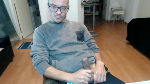 Snapshot of guachin_new chatting on June 30, 2026, 8:21 pm guachin_new online show from June 30, 2026, 8:21 pm