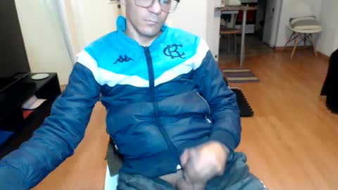 Snapshot of guachin_new chatting on July 13, 2026, 4:26 am guachin_new online show from July 13, 2026, 4:26 am