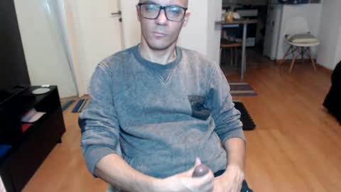 Snapshot of guachin_new chatting on July 23, 2026, 3:04 am guachin_new online show from July 23, 2026, 3:04 am